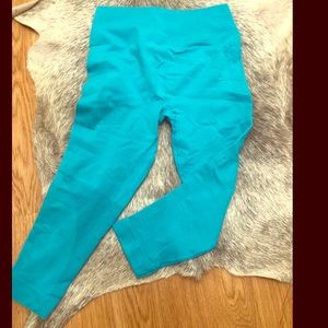 Sold!! Lululemon crapped pants